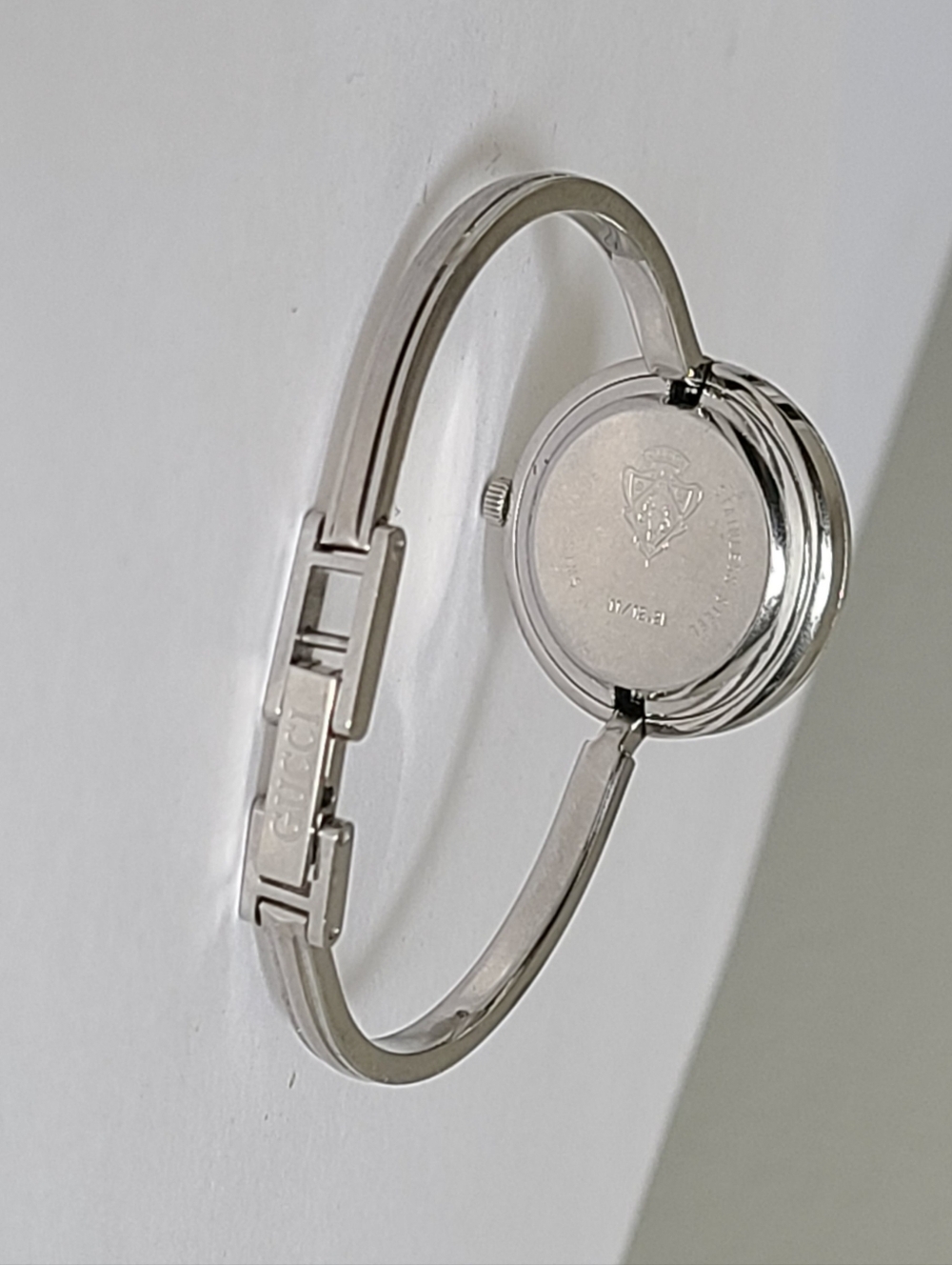 GUCCI 11 12.2L Silver Luxury Round Interchangeable Sparkle Bezel Quartz Watch - Picture 4 of 16